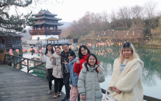 2025新年欢聚-在水一方